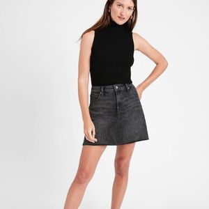 CHOIES•raw hem black denim skirt M NWT